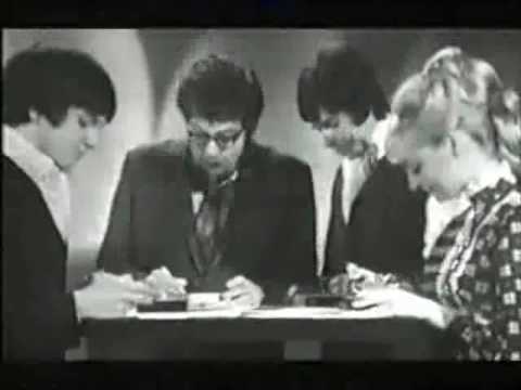 I Love The 1970s - The Stylophone (BBC2?, 2000)